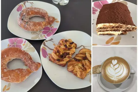 En härlig frukost med munkar, wienerbröd och tiramisu. Perfekt för en paus med kaffe i Italien.