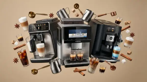 Tre helautomatiska espressomaskiner visar upp olika kaffedrycker, kaffebönor och tillbehör. Vanligt kaffe i espressomaskin är bara början på en härlig kaffeupplevelse.